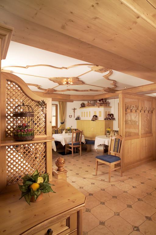 Hotel Flora Selva di Val Gardena Exteriér fotografie